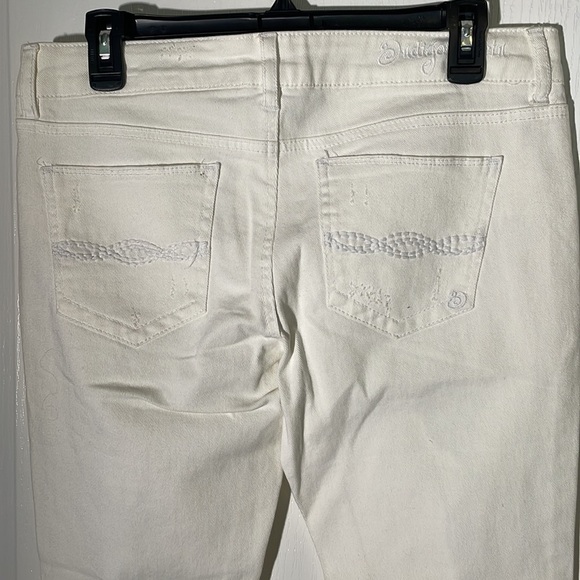 Indigo Rein Skinny Distressed Jeans Woman’s Size 11 NWT - Picture 17 of 17